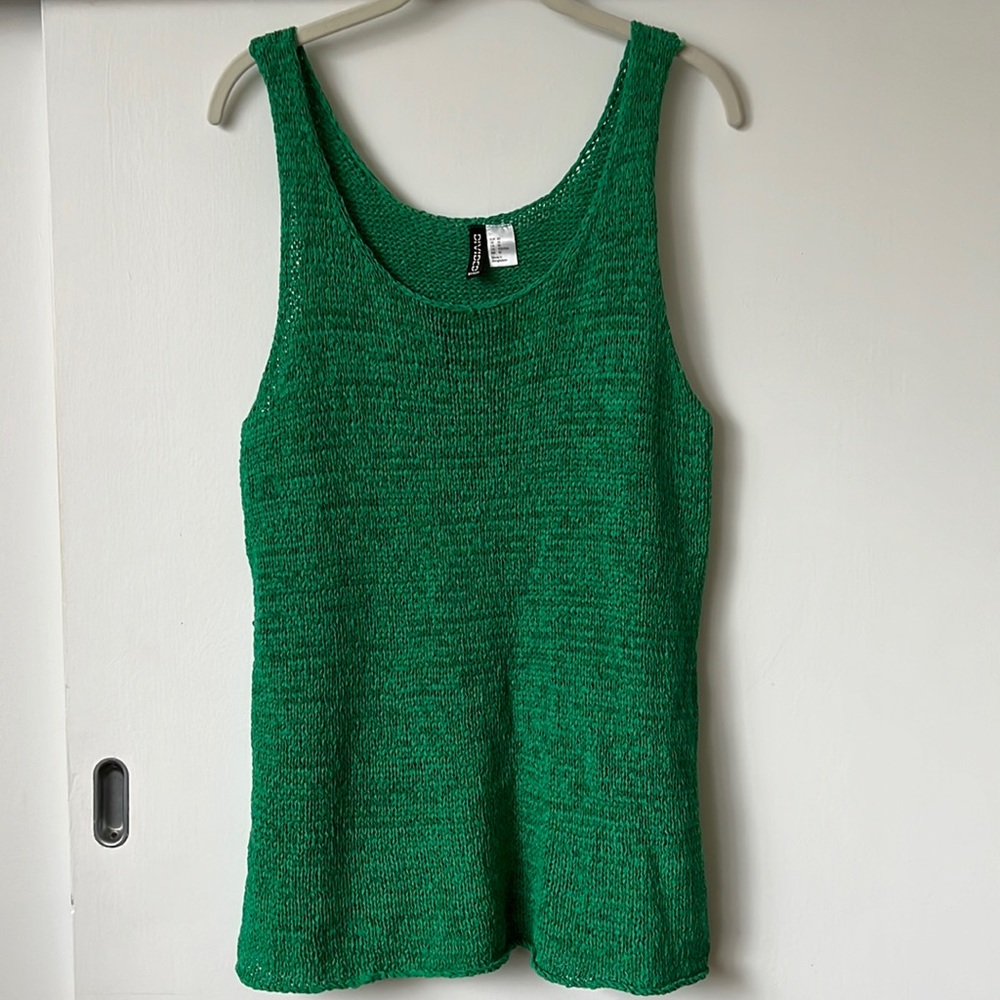 H&M emerald green crocheted tank size 10